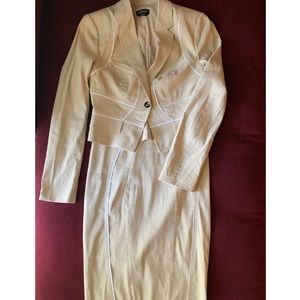 Bebe women suit.